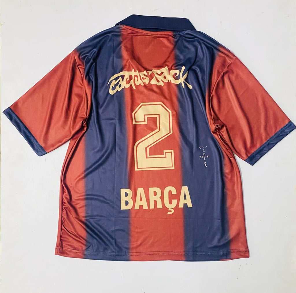 Barca x Travis Retro Edition at vamstore | Oversized Five Sleeve Kit