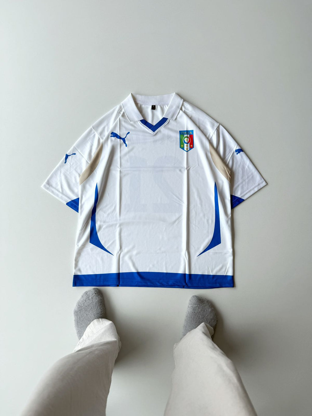 Italy 2006 Away Kit Pirlo 21 Vintage Five Sleeve Retro World Cup Jersey | vamstore