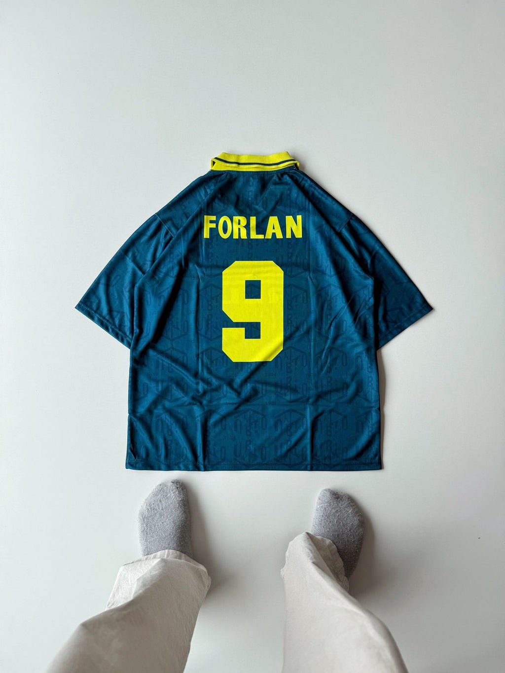 Inter Milan 1998 99 Third Kit Forlan 9 Vintage Five Sleeve Retro Jersey | vamstore