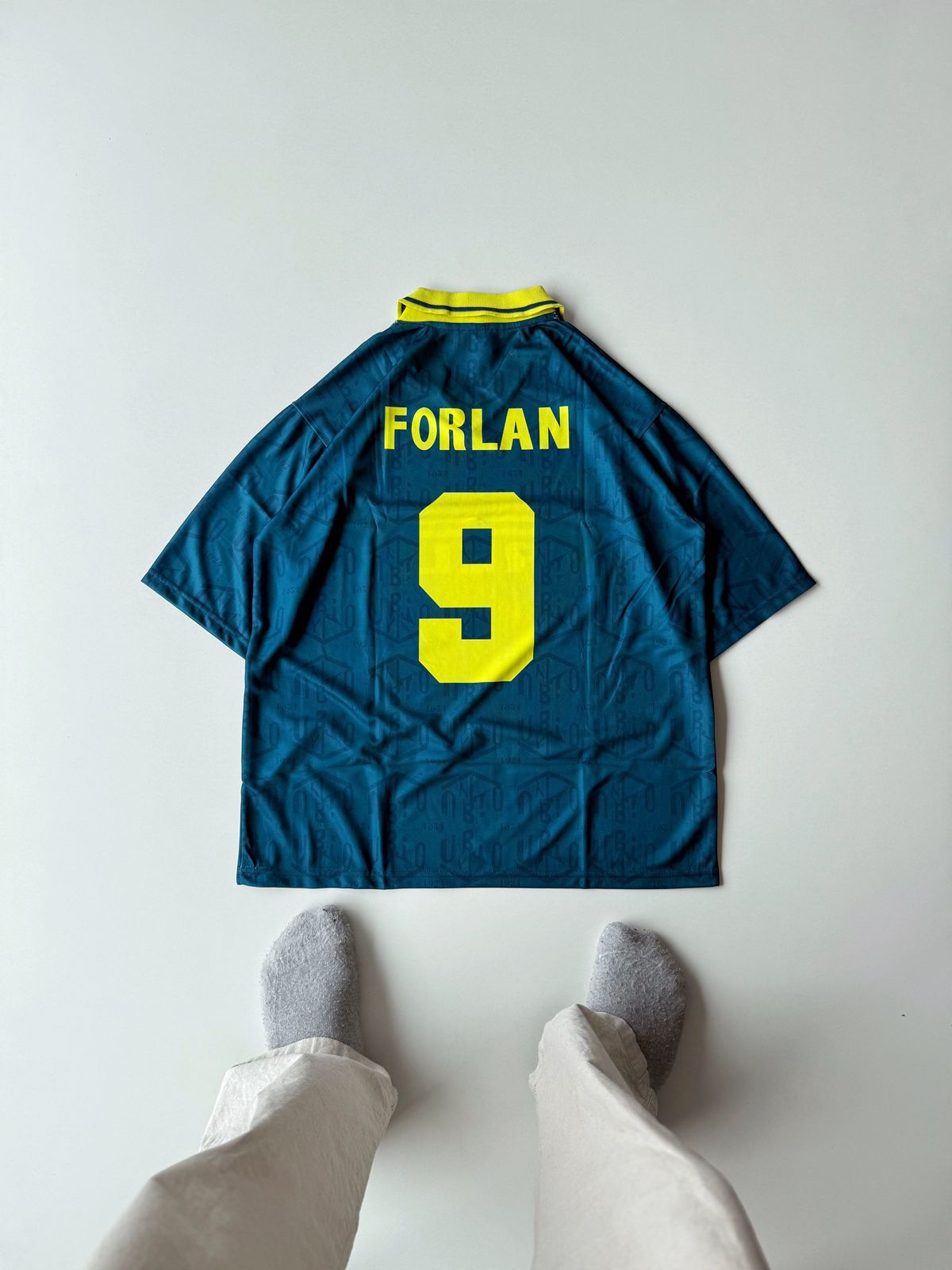 Inter Milan 1998 99 Third Kit Forlan 9 Vintage Five Sleeve Retro Jersey | vamstore
