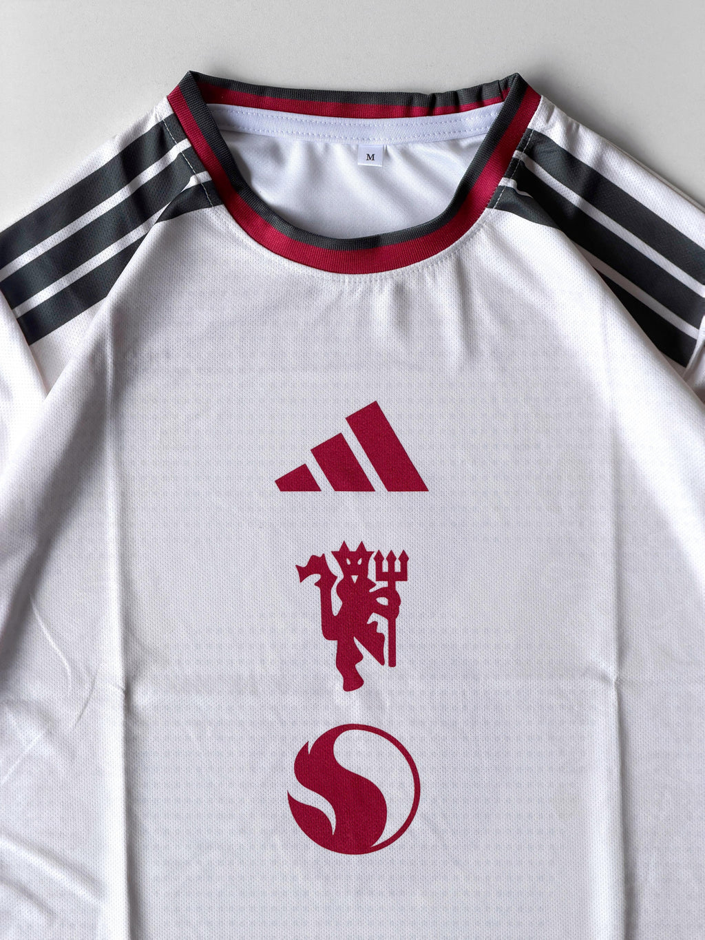 adidas Manchester United 2026/27 Away kit/jersey – B.Fernandes #8 | vamstore Exclusive