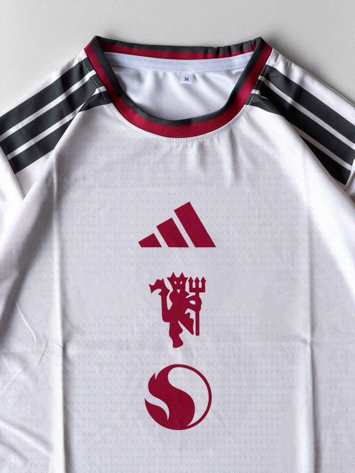 adidas Manchester United 2026/27 Away kit/jersey – B.Fernandes #8 | vamstore Exclusive